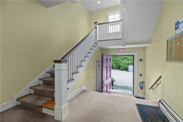 397 GIBBS AVE APT 4, NEWPORT, RI 02840, photo 5 of 44