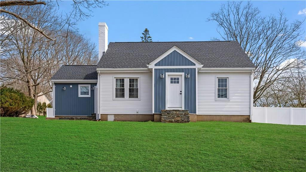 260 VALLEY RD, MIDDLETOWN, RI 02842, photo 1 of 27